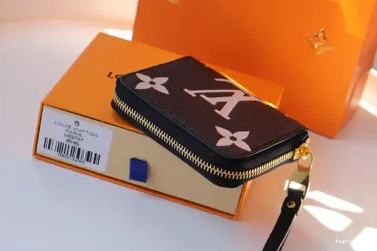 PURSE LOUIS VUITTON ZIPPY COIN 0502